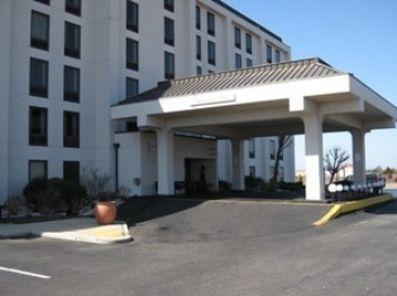 The Atrium Hotel And Conference Center 스프링데일 외부 사진