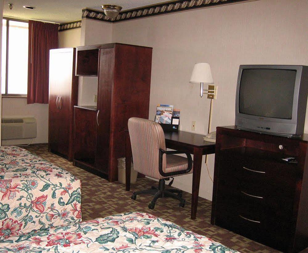 The Atrium Hotel And Conference Center 스프링데일 외부 사진